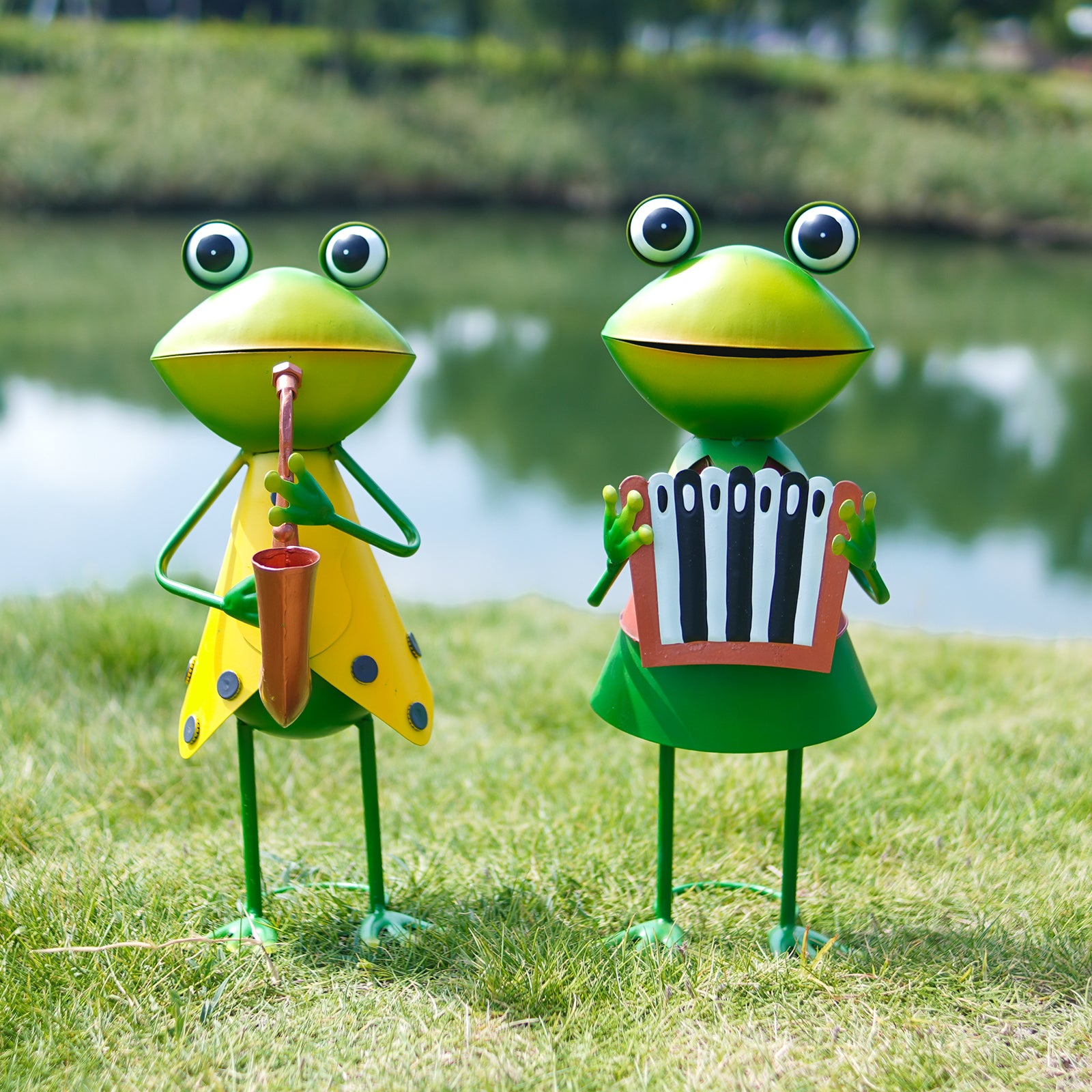 Metal Frog Musician Statue Set of 2 Outdoor Garden Decor
