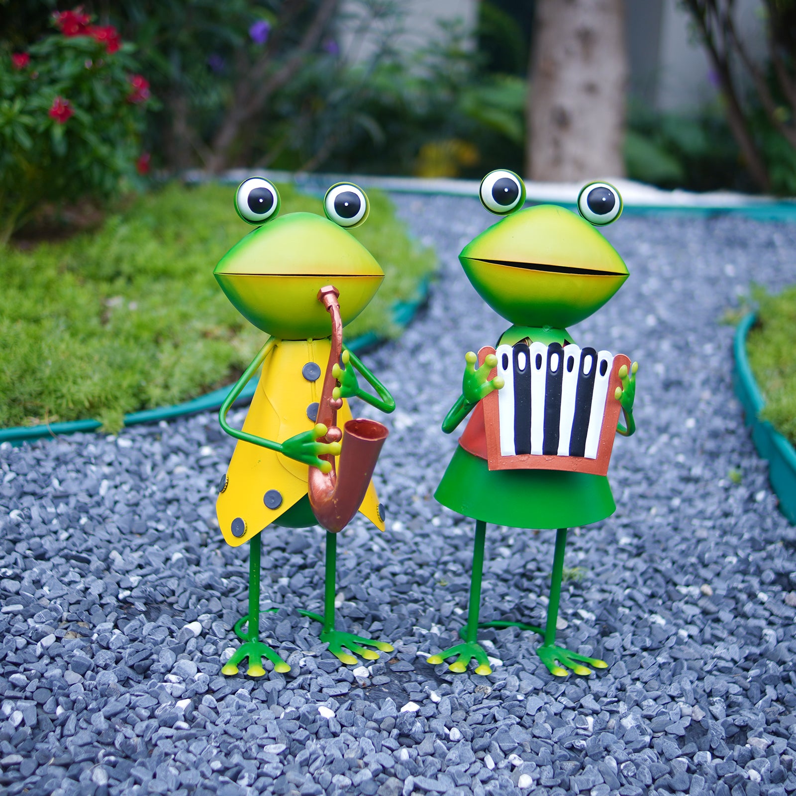 Metal Frog Musician Statue Set of 2 Outdoor Garden Decor
