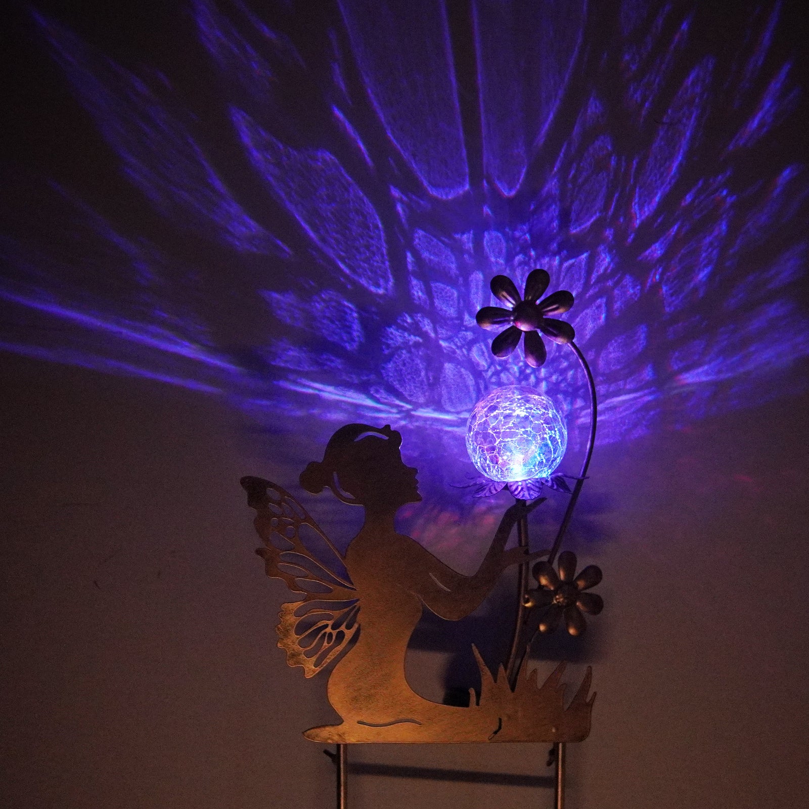 Solar Fairy Garden Light with Color Changing Crackle Glass Ball