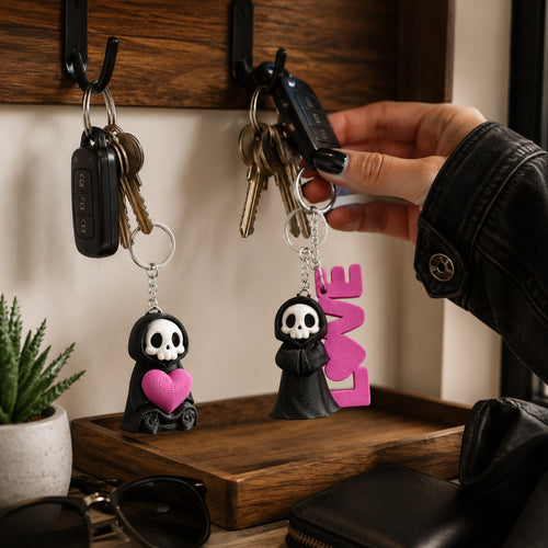 3D Printed Skull Heart Keychain PLA Gothic Gift Accessory