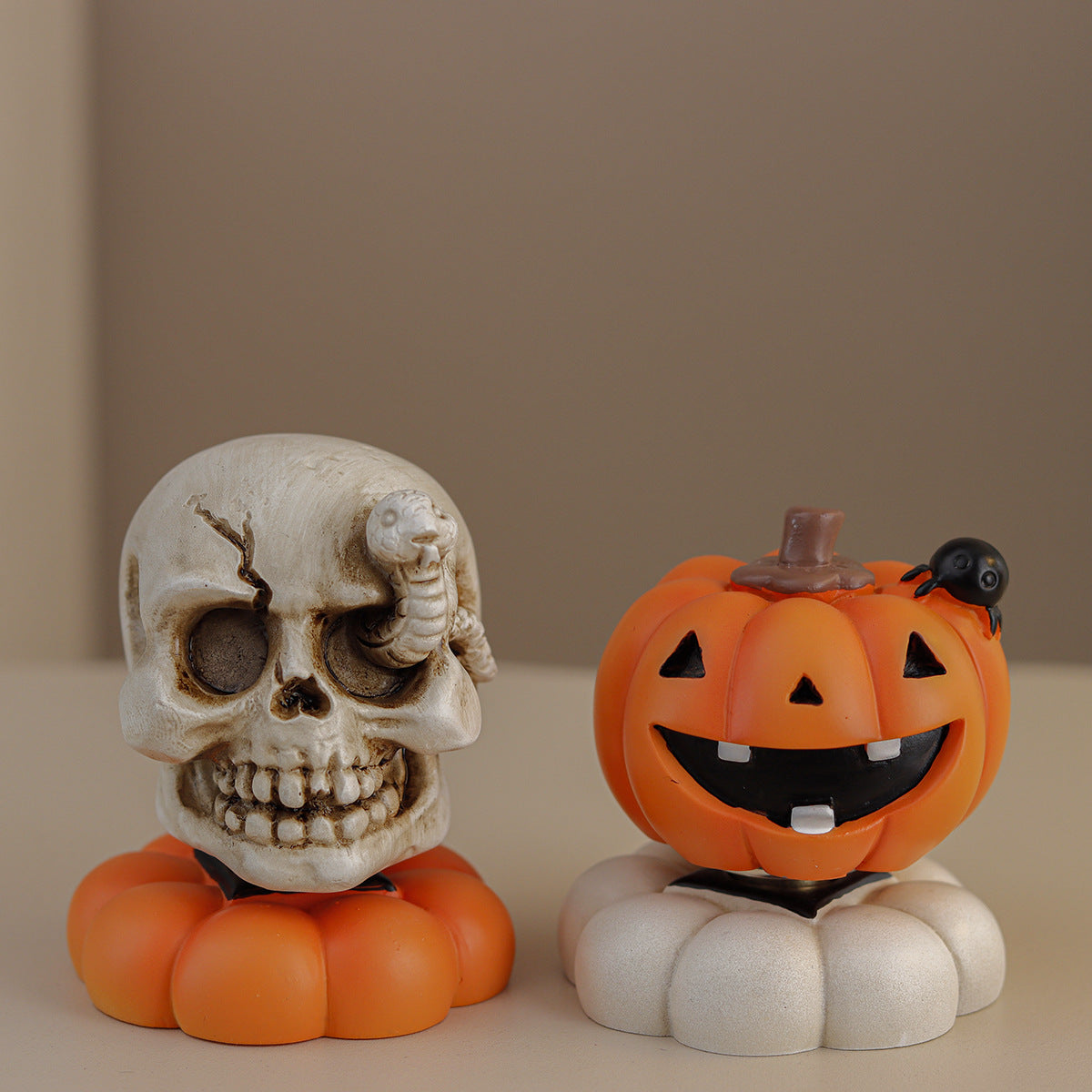 Resin Halloween Rotating Pumpkin Ghost Skull Tabletop Decoration