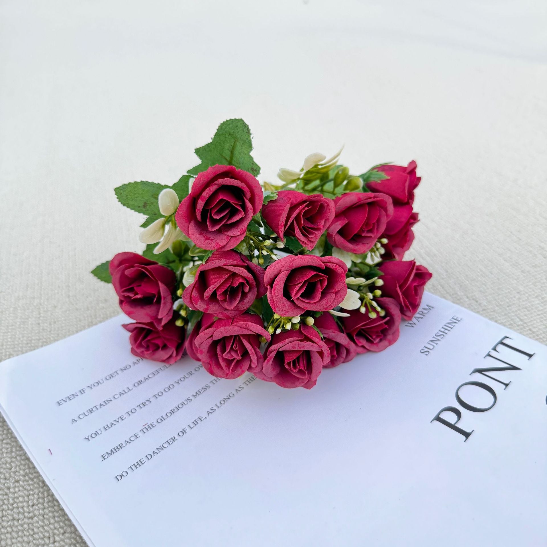 Valentine’s Day Mini Rose Faux Flower Bouquet Decor Gift