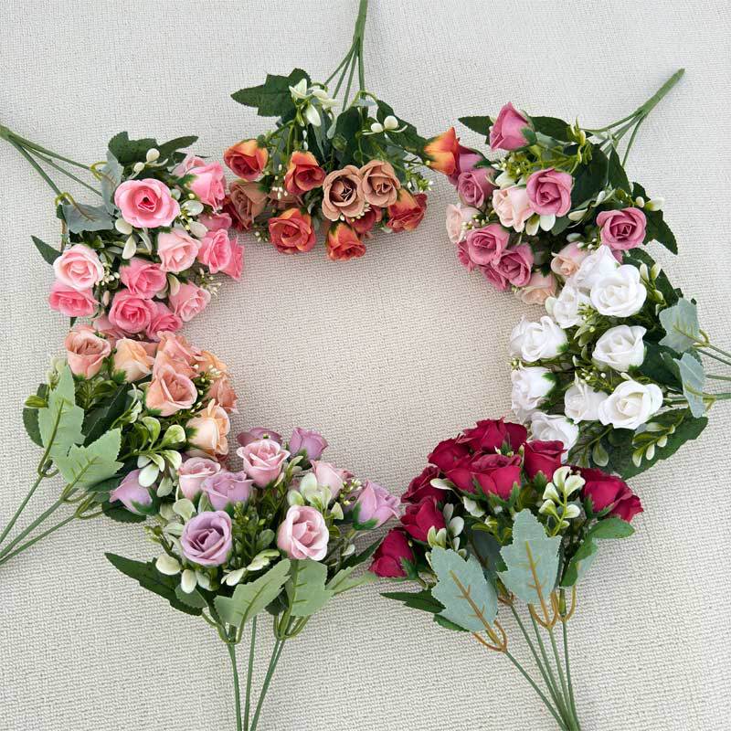 Valentine’s Day Mini Rose Faux Flower Bouquet Decor Gift