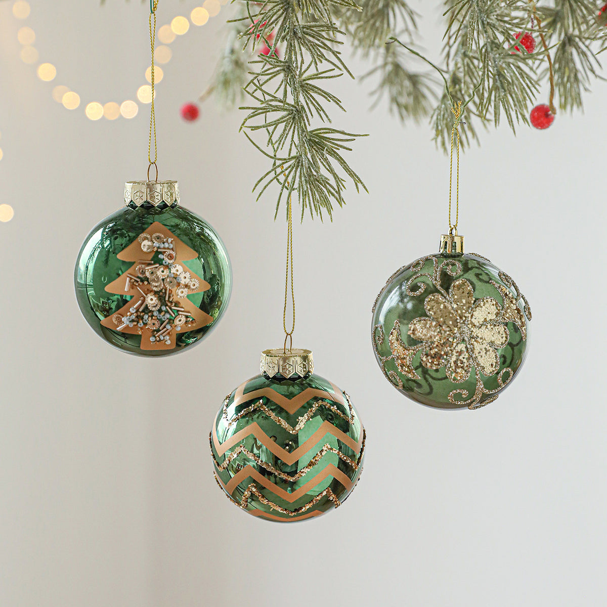 Plastic Christmas Ball Ornaments Glitter Pattern Tree Decor