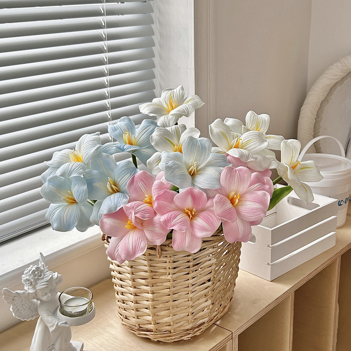 Artificial Magnolia Flower Bouquet Faux Floral Home Wedding Decor