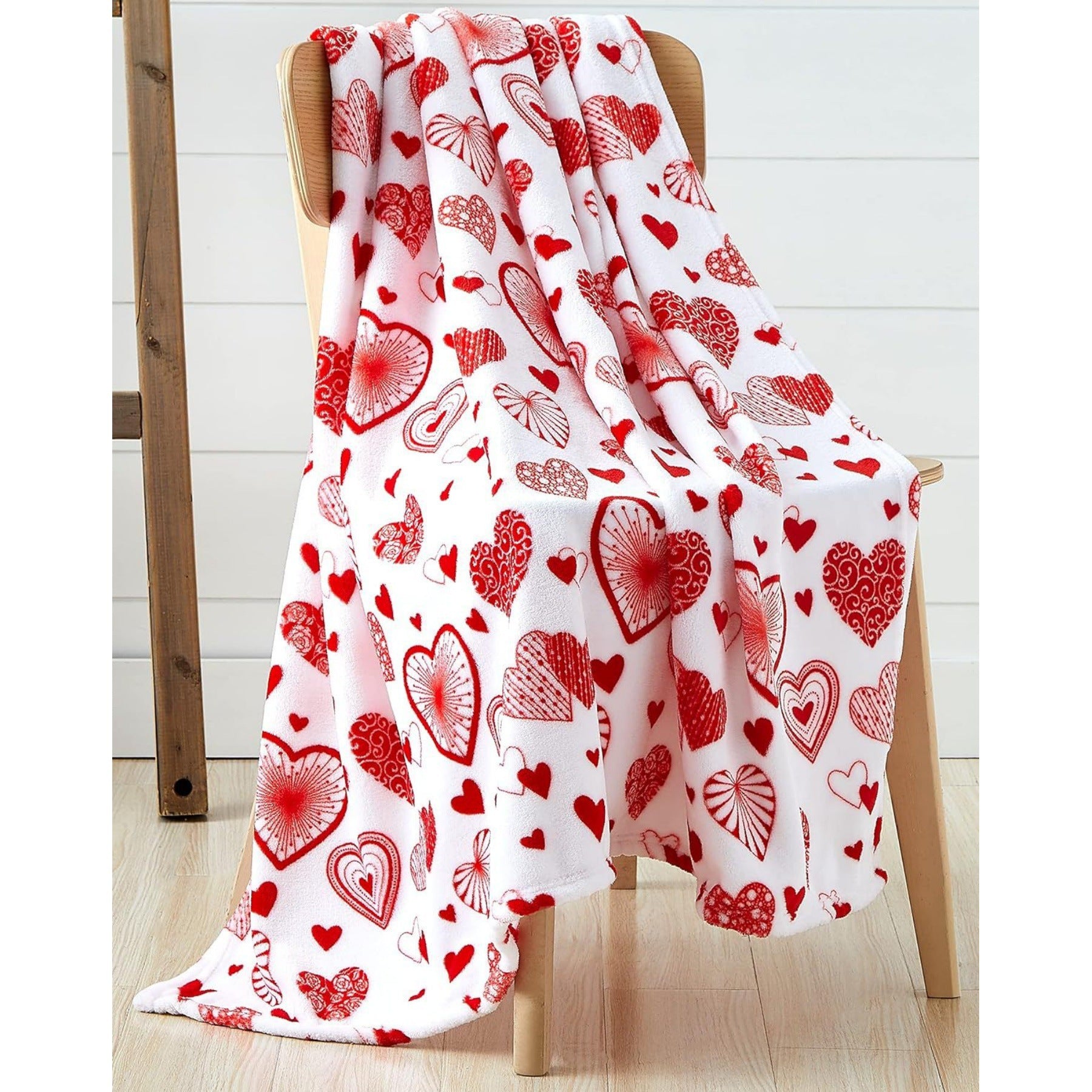 Valentine’s Day Heart Pattern Plush Throw Blanket