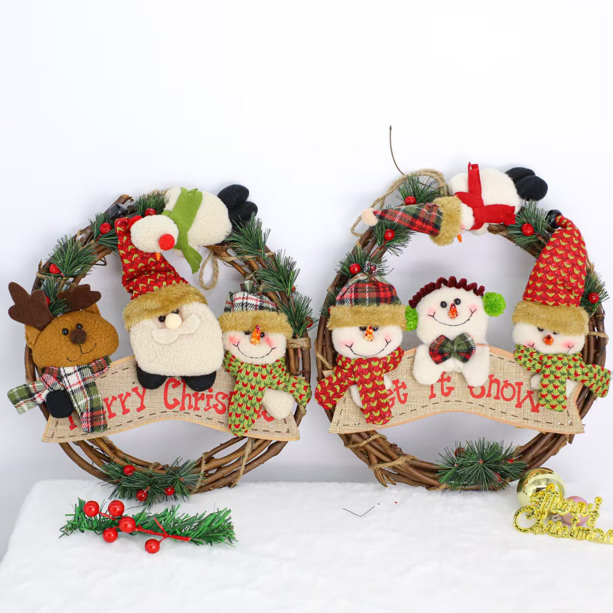 Christmas Wreath Door Hanging Decoration Plush Wooden Accent