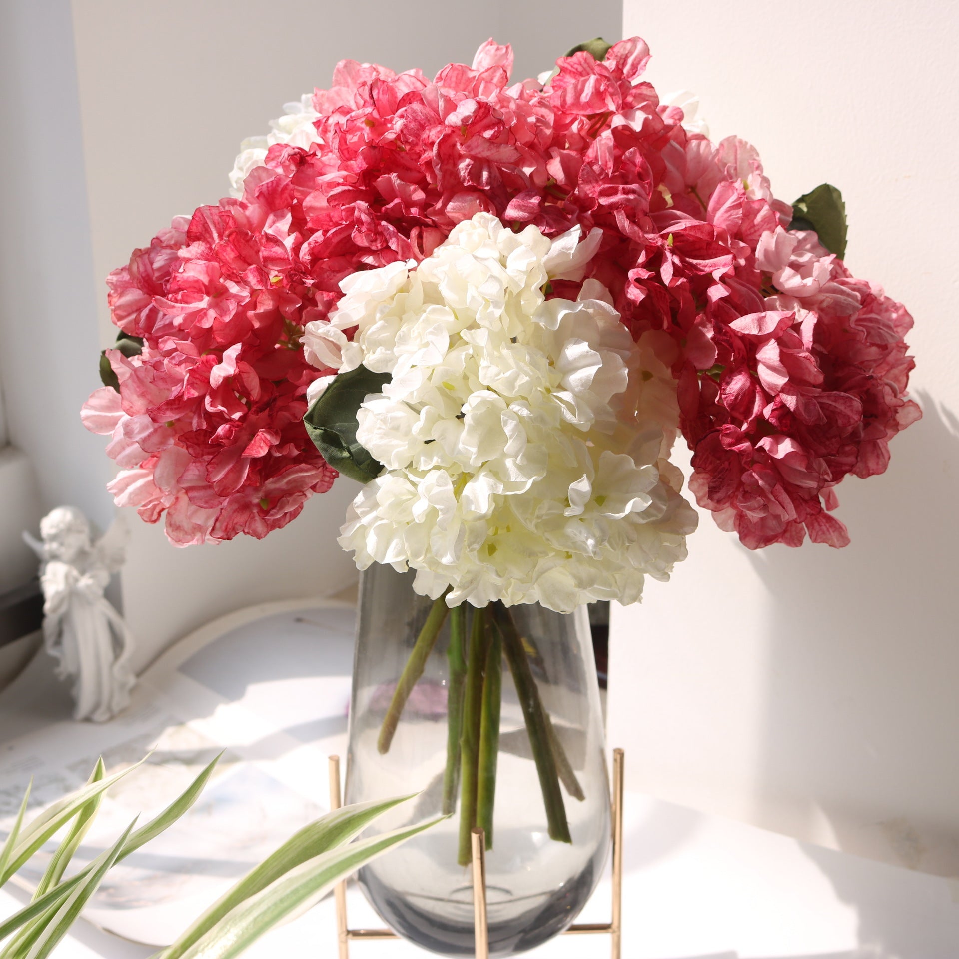 Valentine French Vintage Faux Burnt Edge Hydrangea Decor