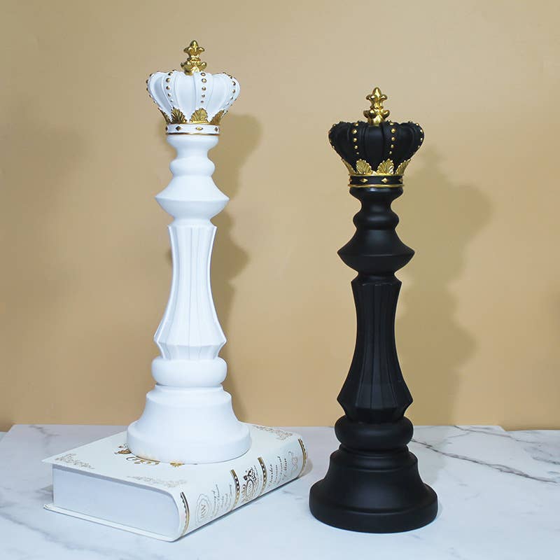 Luxury Chess Piece Resin Sculpture King Queen Horse Decor