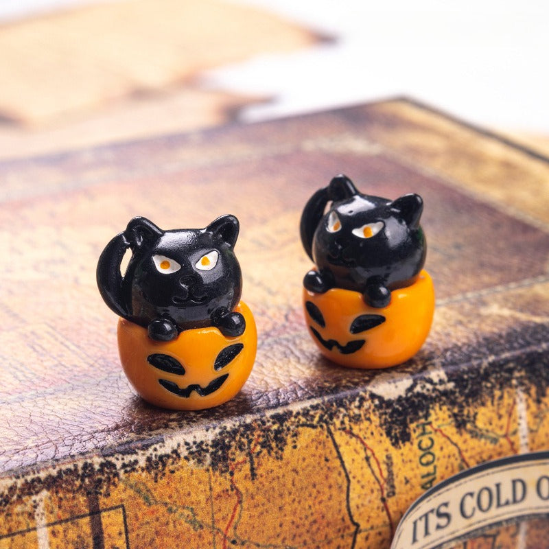 Halloween Resin Mini Figurine Set Spooky Pumpkin Ghost Tabletop Decor