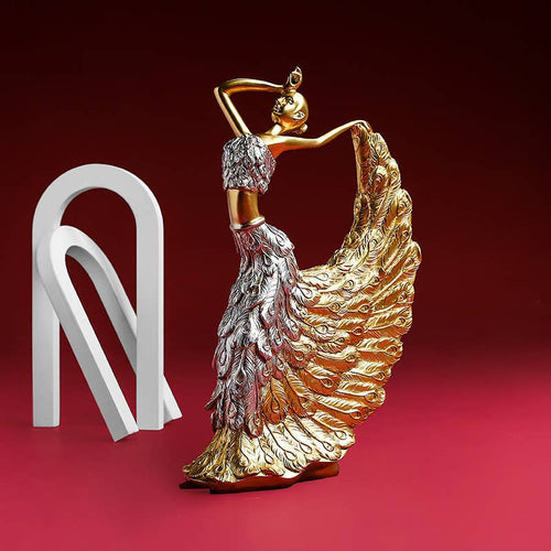 Creative Peacock Dance Resin Sculpture for Living Room Decor
